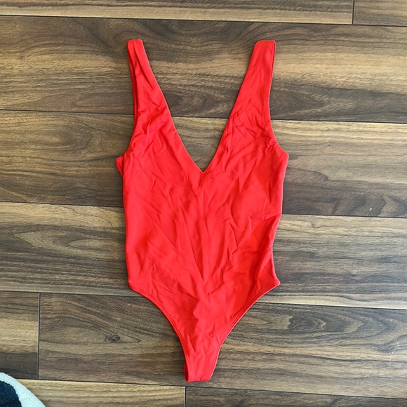 Aritzia Women’s Red Bodysuit - Picture 1 of 2